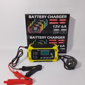 CARGADOR DE BATERIA PARA AUTO 220V oe